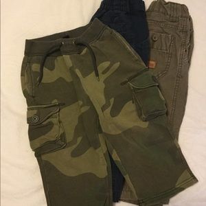3 Pair 2T Pants like new Gap OshKosh Healthtex